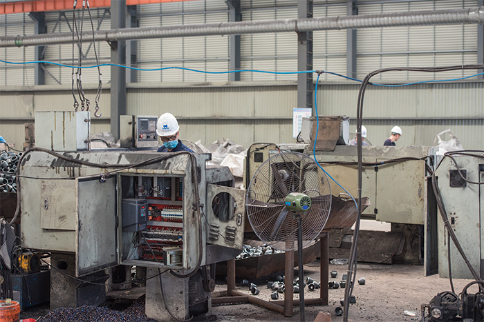 广水网架配件-锥头加工车间